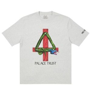 Nwt “Palace Trust” T/shirt